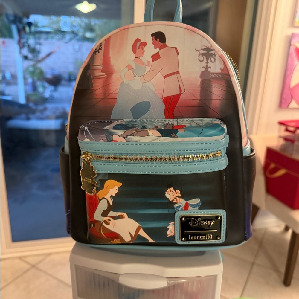EUC Loungefly Cinderella Storybook Mini Backpack & Wallet